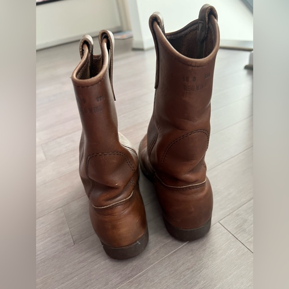 Red Wing boots. Size 7.5. Oil resistance. Good condition. - Picture 4 of 5